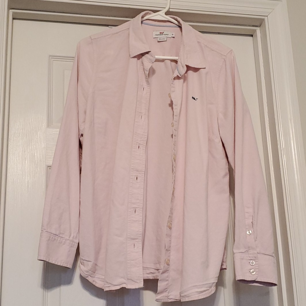 Light pink vineyard vines button up